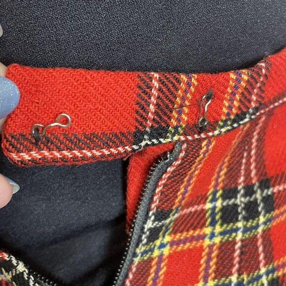 Vintage Young Pendleton Girls Size 11-12 Red Wool Tartan Plaid Pleated Skirt - Picture 7 of 13